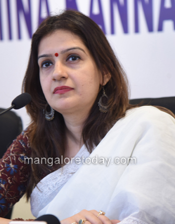 Priyanka Chatu...